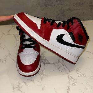 Jordan Air 1 Mid GS Chicago - 6Y